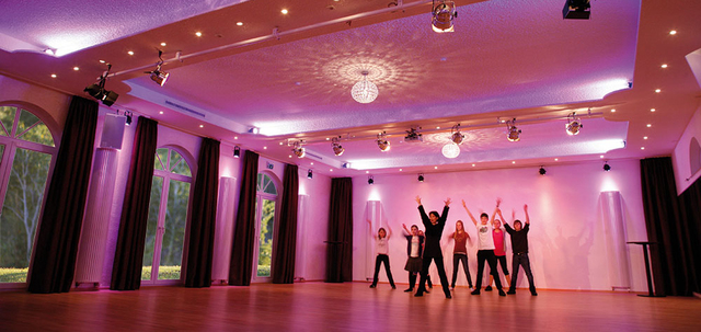 Tanzschule S eins aus Hamburg